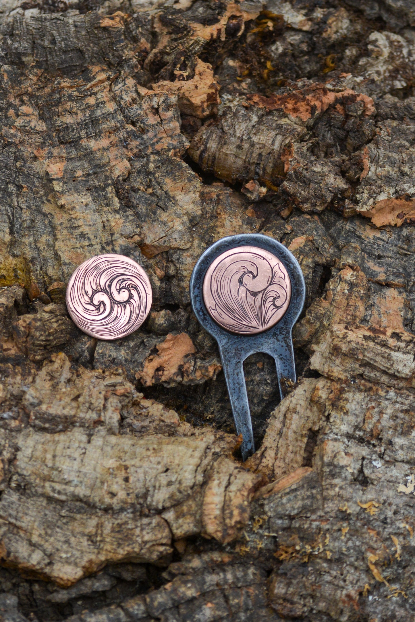 Hand engraved golf divot tool