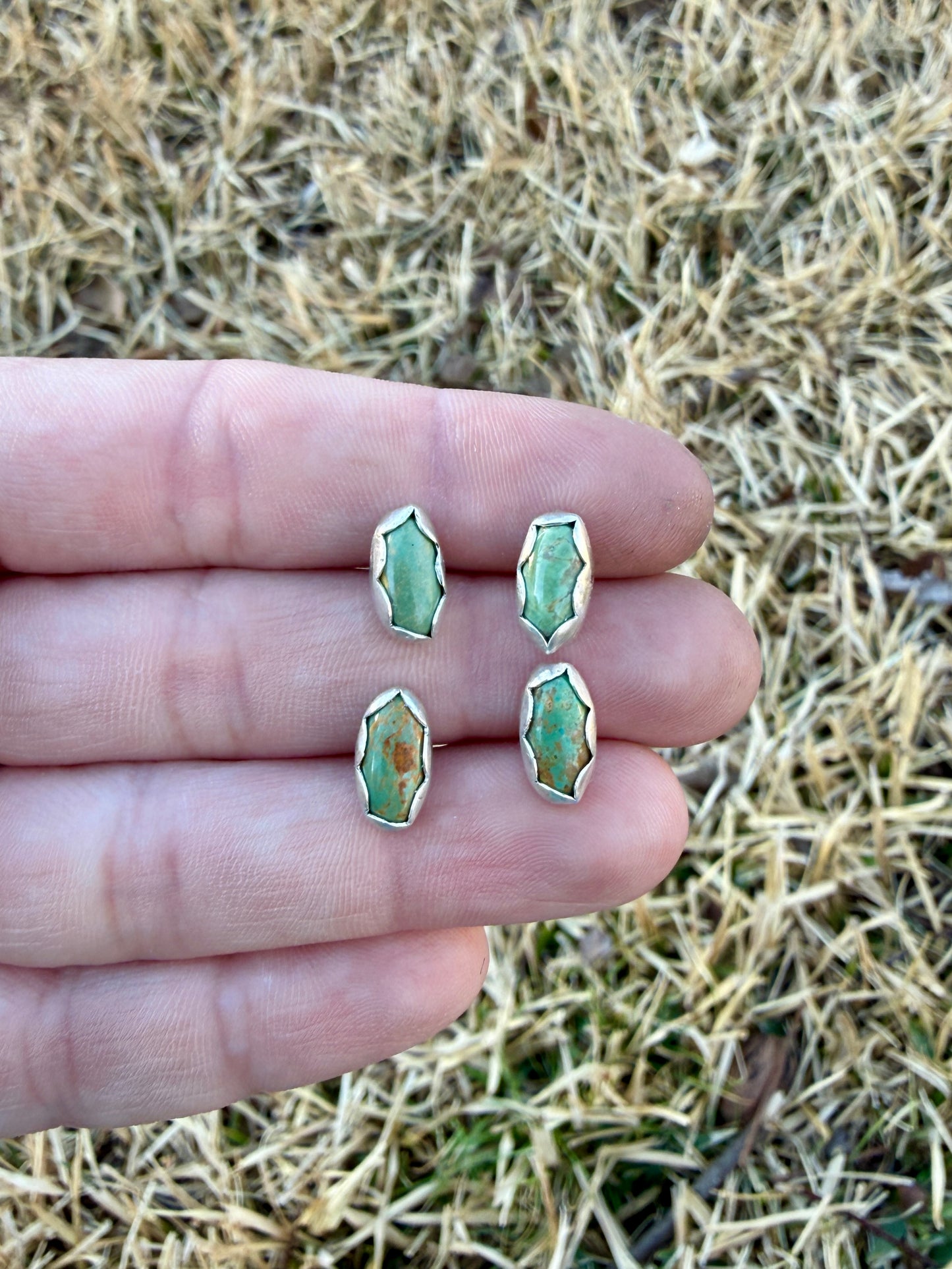 Simple turquoise studs- Small oval